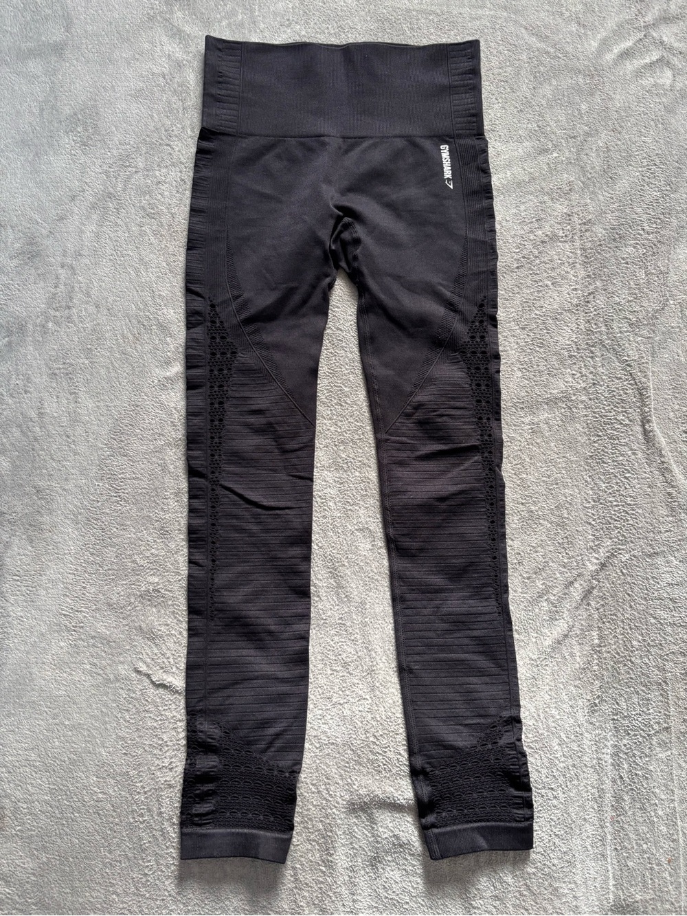 GymShark Women’s Compression Leggings Black With Eyelet Design On Ankles Small